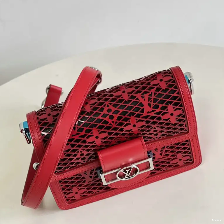 Bag 2205YA0010 LV 0717